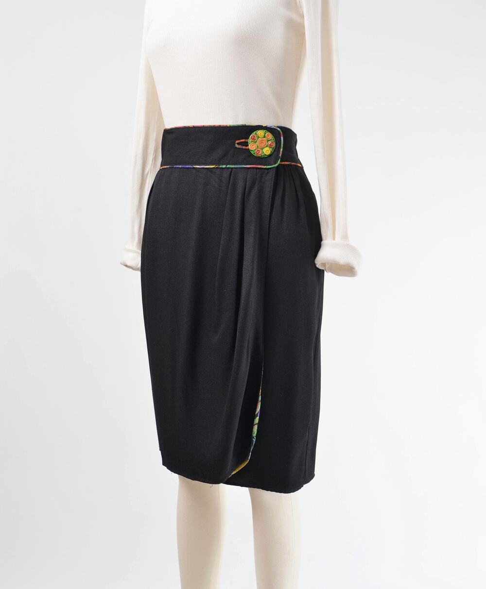 Vintage Black Wrap Around High Waisted Pencil Skirt with Artsy Abstract Button M